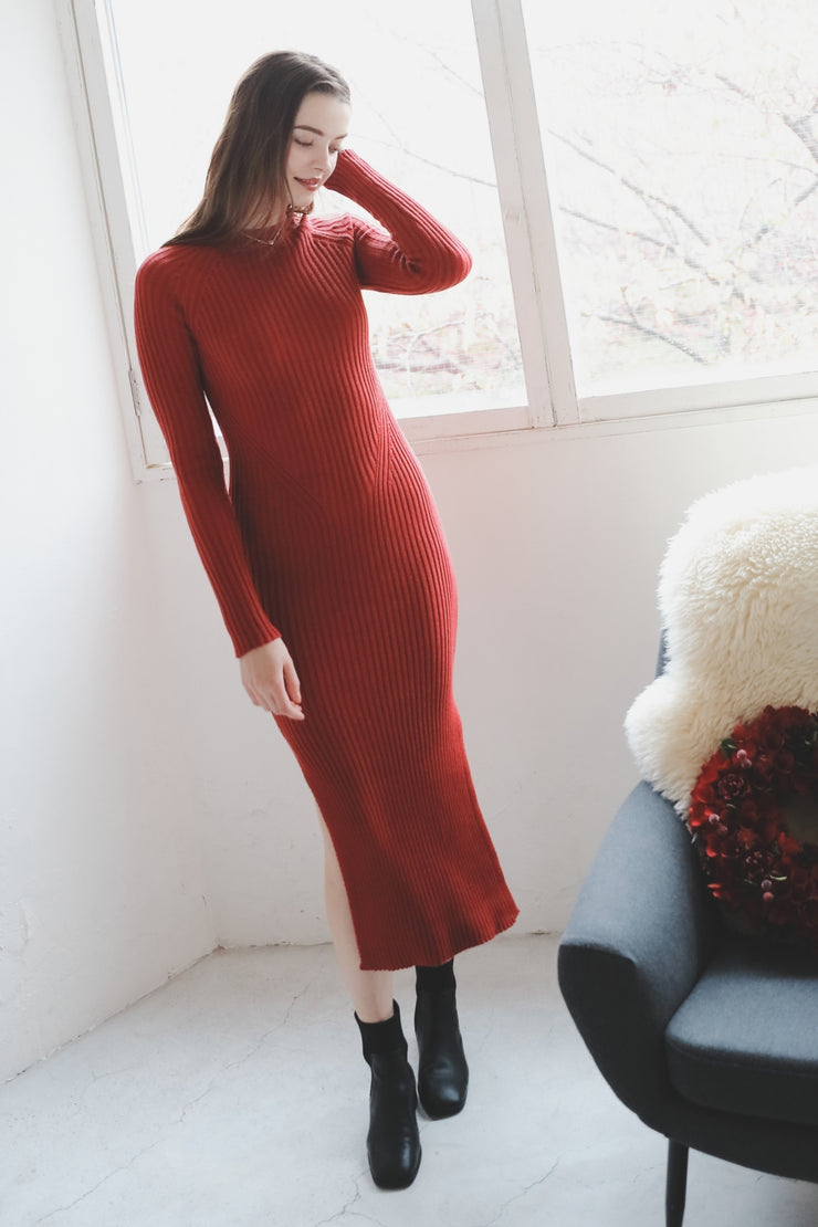 Saule】Slit Knit Maxi Dress 【RED/BLACK ...